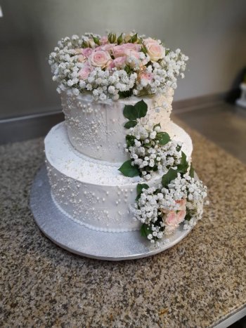 Сватбена торта 32